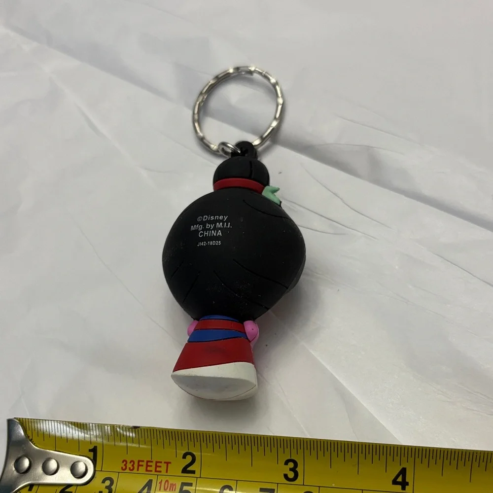 Disney Mulan Keychain - Picture 2 of 2
